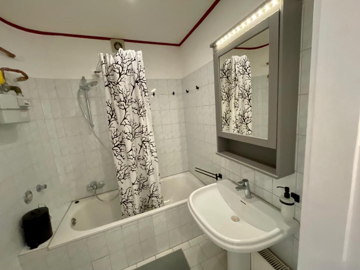 Purple Kitchen - Apartment Mit Grosser Wohnkueche 不来梅港 外观 照片