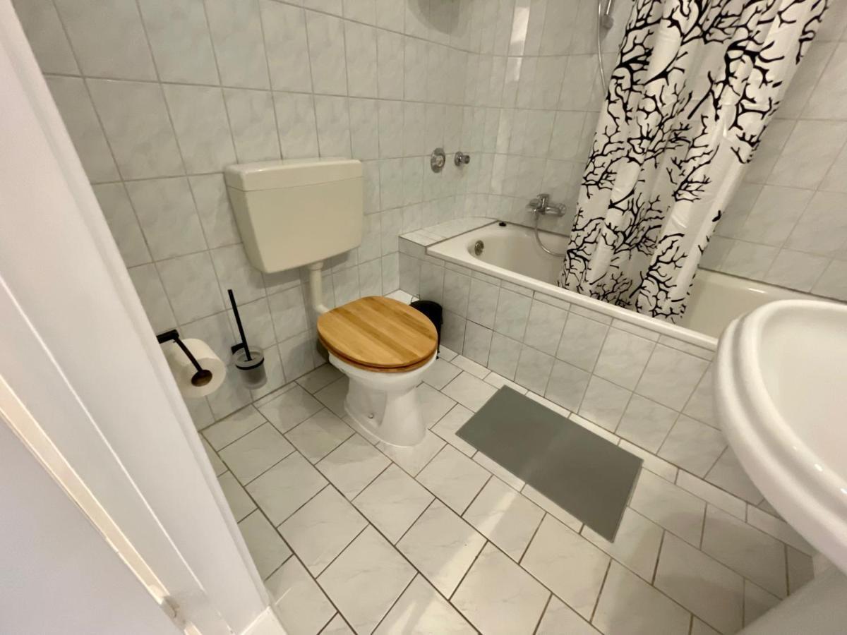 Purple Kitchen - Apartment Mit Grosser Wohnkueche 不来梅港 外观 照片